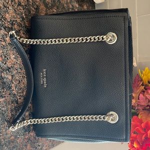 Kate Spade bag, gently used, no marks or scratches, bought in 2021
